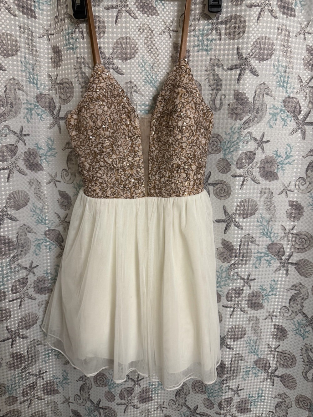 Beaded V-Neck Party Dress in RoseGold and Ivory Size 5